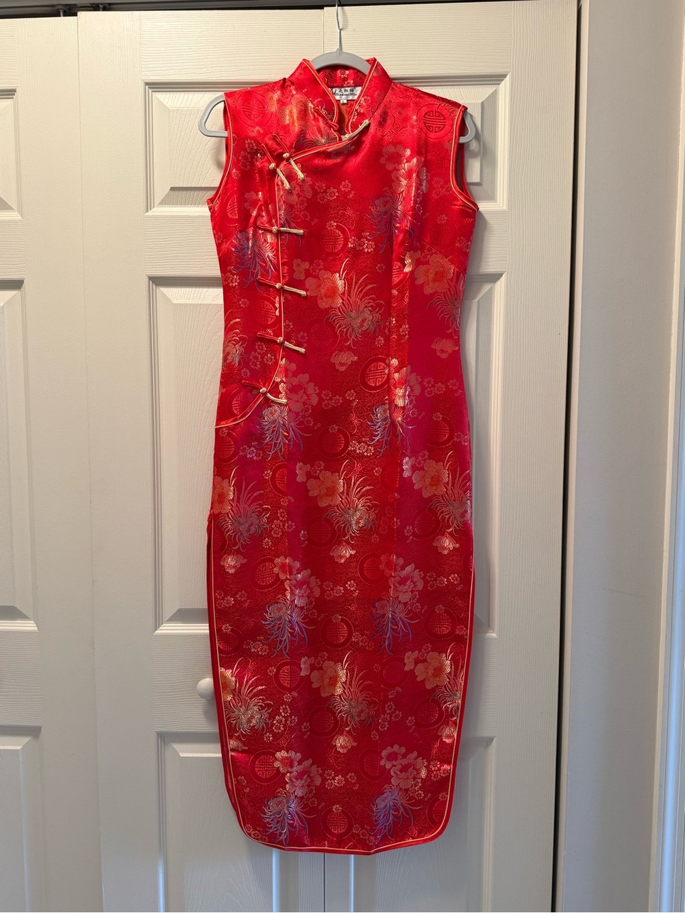 Red Floral Cheongsam Qipao Dress - Traditional Sleeveless Design